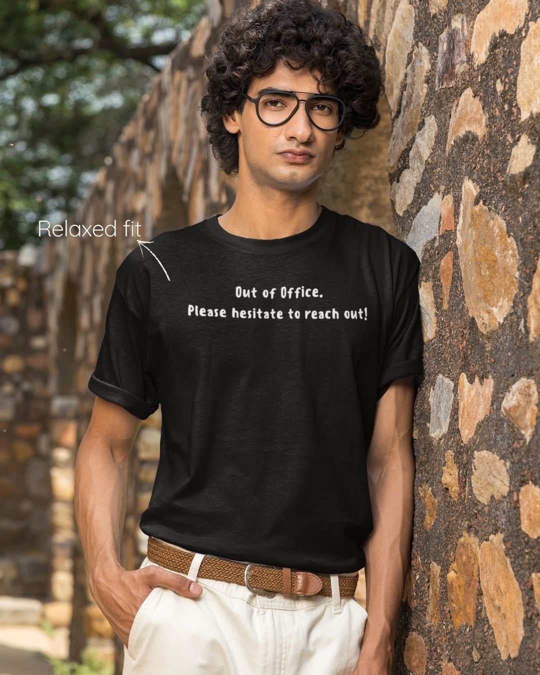 Black regular fit cotton t-shirt with 'Out of office. Please hesitate to reach out' quote – Out of Office clothing
